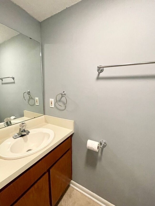 Building Photo - Harbison- -Offering Self Guided Tour with RENTLY!