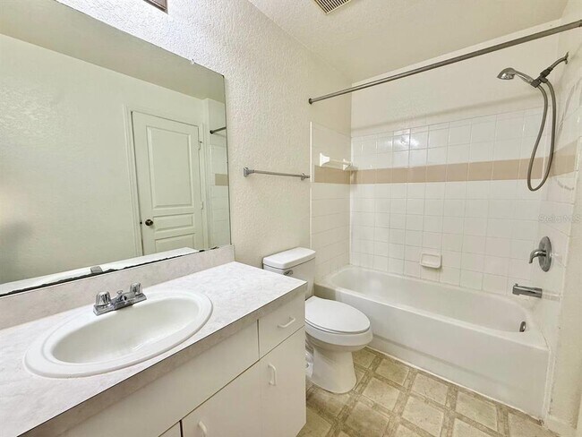 Building Photo - 17106 Carrington Park Dr