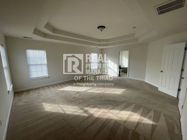 Building Photo - 1925 Waterford Village Dr