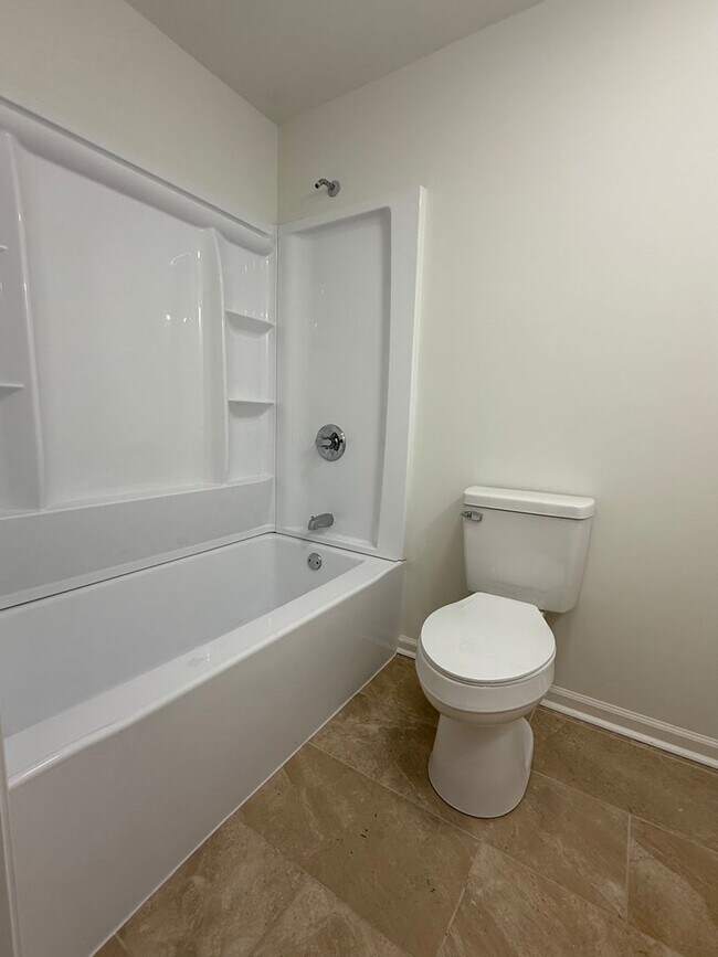 Building Photo - 3 bed/2 bath rental in Norwood