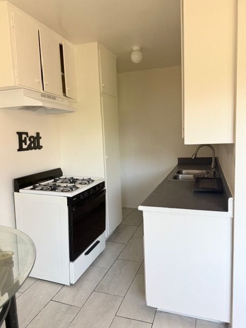 Building Photo - 11820 Hart St