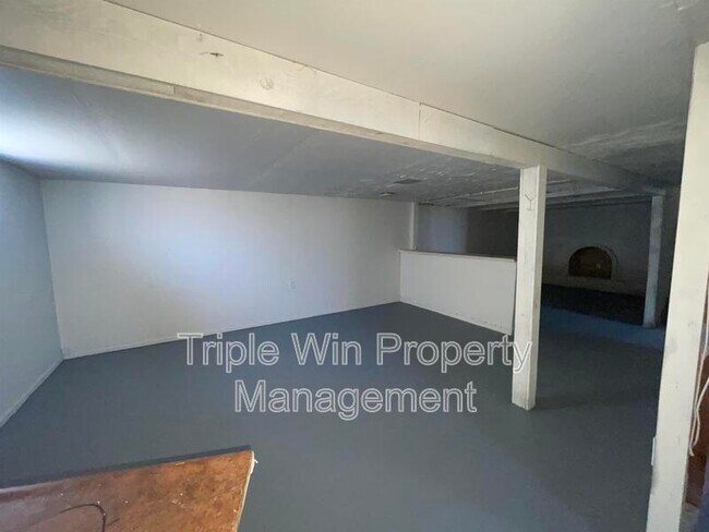 Building Photo - 1225 Carla Dr