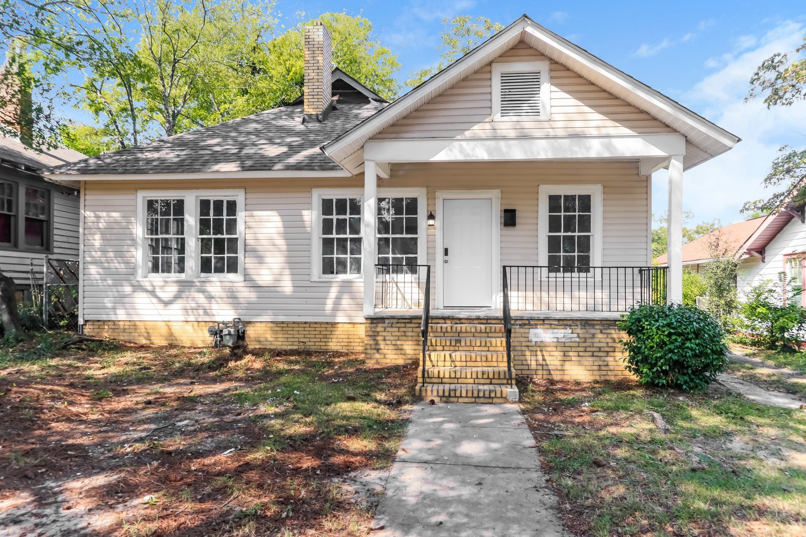 Building Photo - 1369 Winton Ave