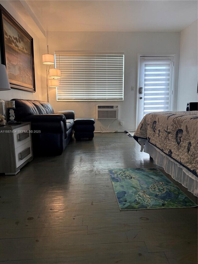 Building Photo - 1060 Pennsylvania Ave