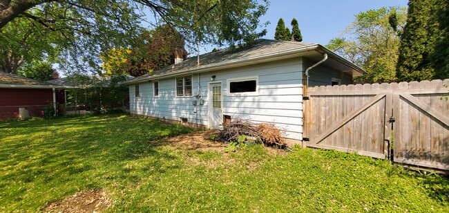 Building Photo - 1163 Higgins Ave