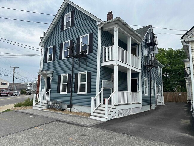 Primary Photo - 30 Ledge St