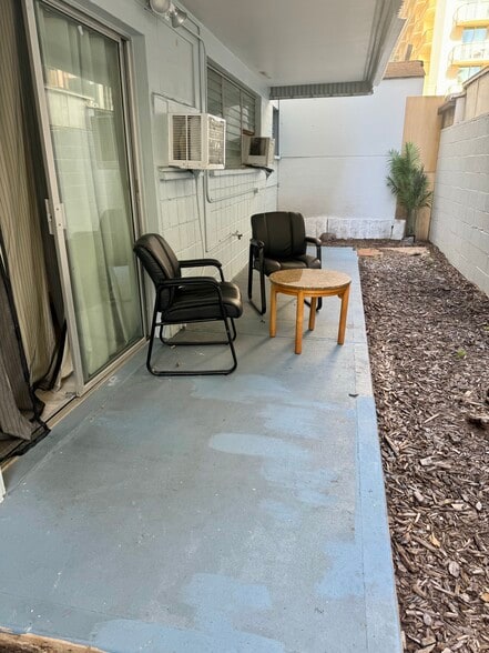 Building Photo - 410 Nahua St