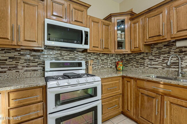 Building Photo - 1281 Amber Morgan Dr