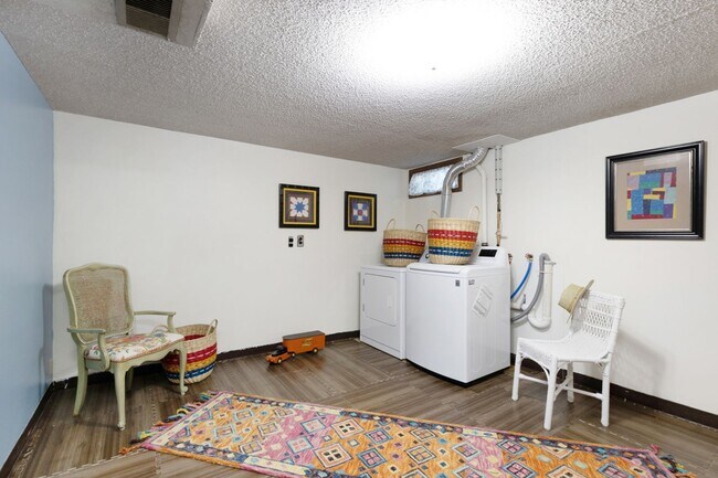 Building Photo - Quality Home Management