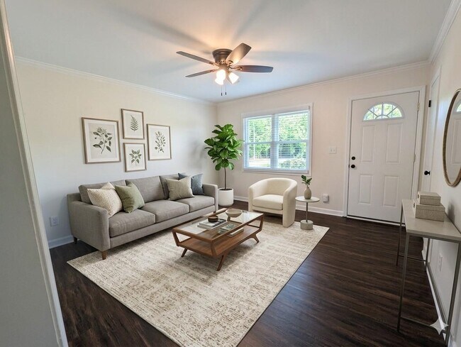 Building Photo - 153 Seven Pines