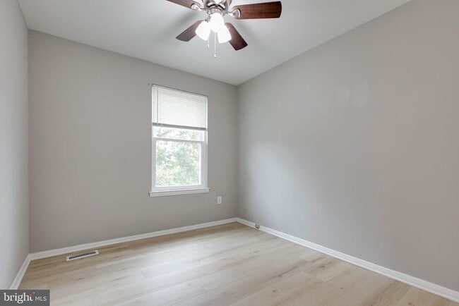 Building Photo - 7717 Heatherside Ln