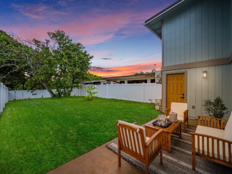 Building Photo - 1576 California Ave