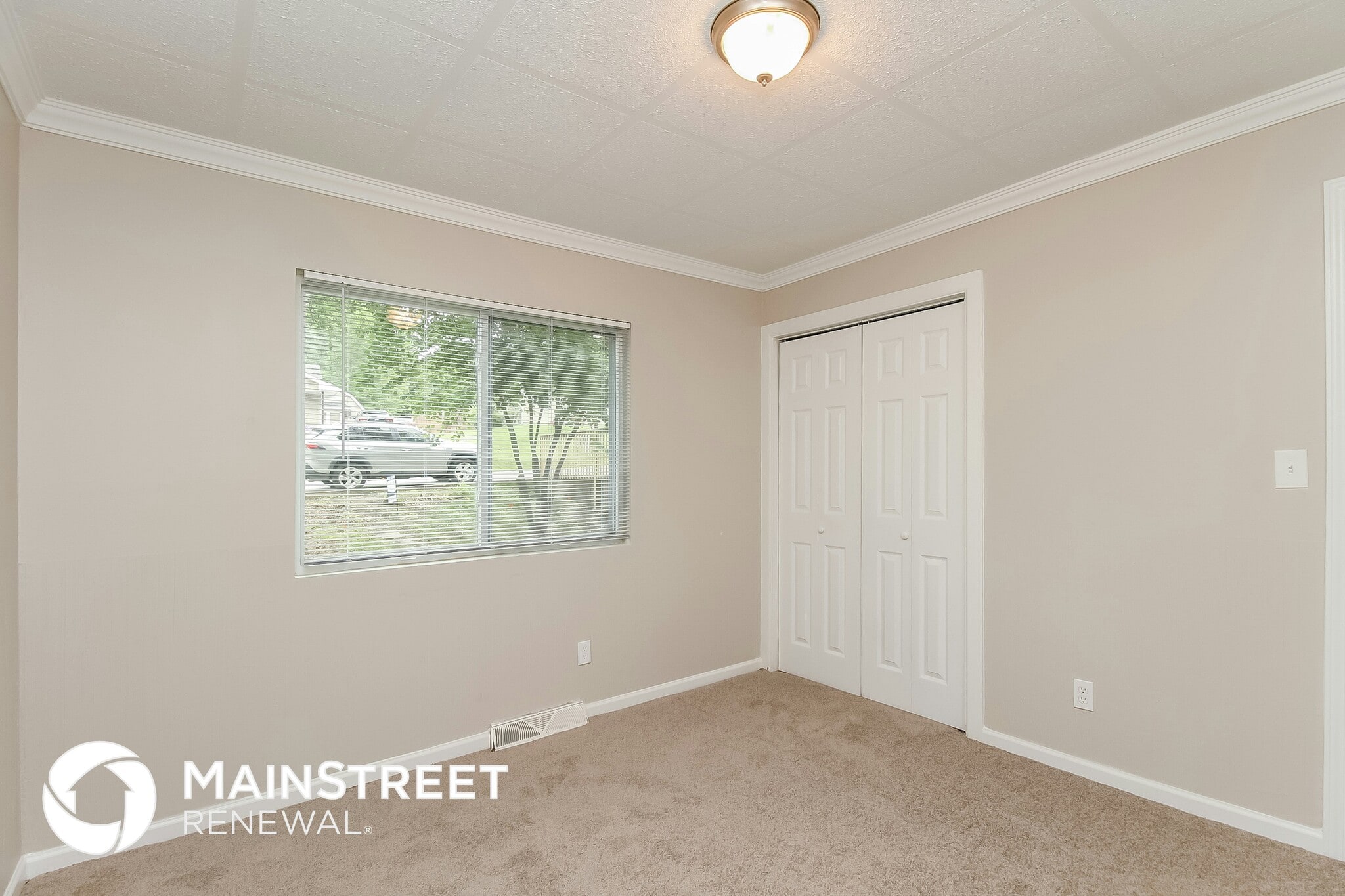 Building Photo - 6130 N Eugene Field Rd