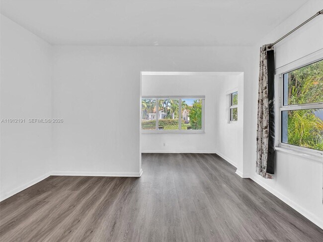 Building Photo - 9324 Byron Ave