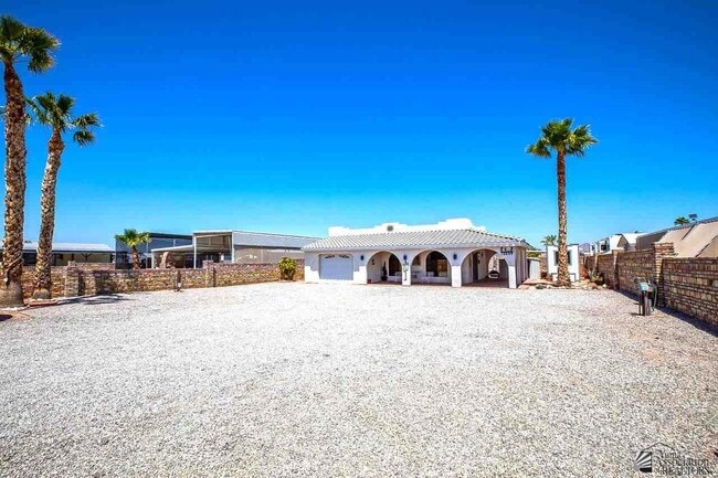 Building Photo - 13644 E 52nd Dr