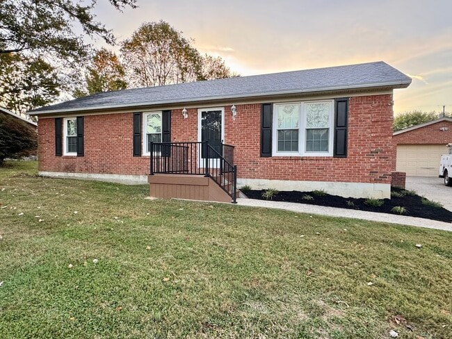 Primary Photo - 113 Meadow Ln