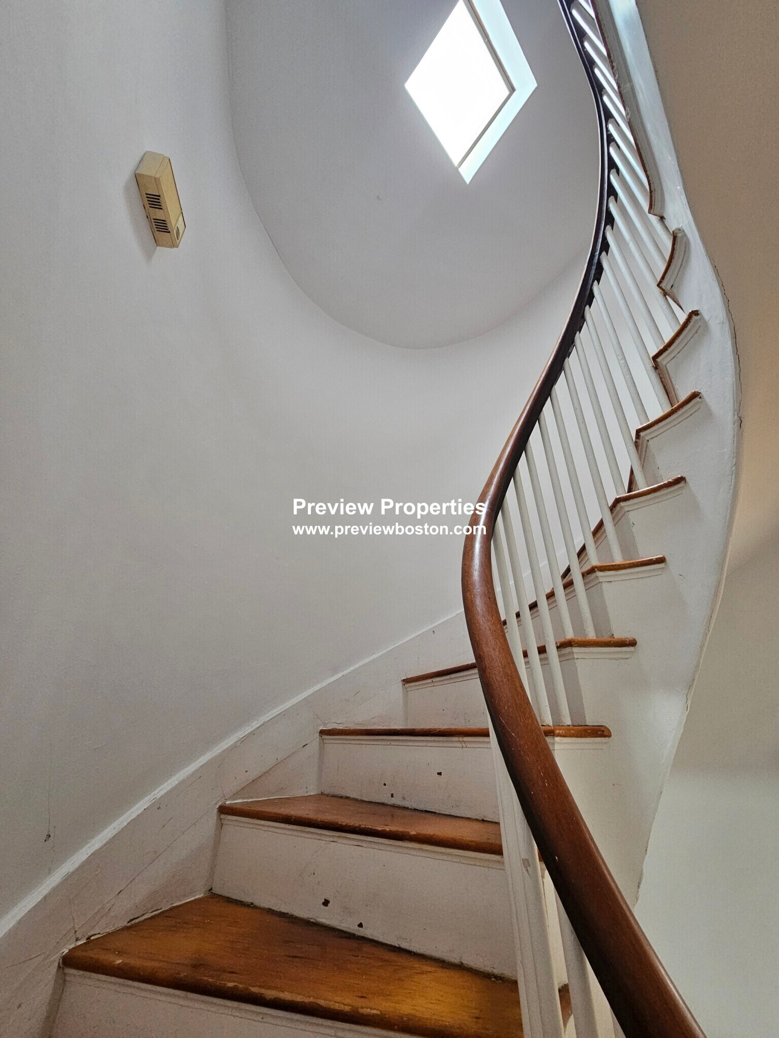 Building Photo - 300 Faneuil St