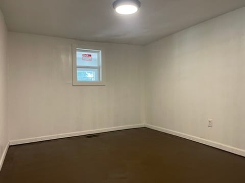 Building Photo - 112 Wine St