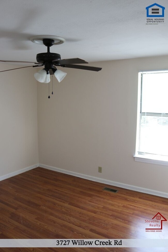 Building Photo - 3725 Willow Creek Rd