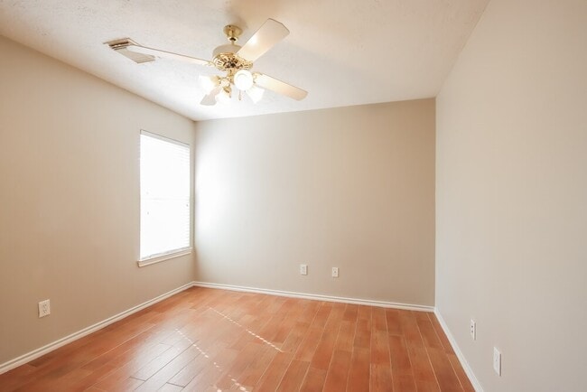 Building Photo - 5506 Timber Quail Dr