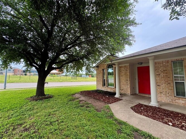 Building Photo - 1315 Lou Gehrig Ln