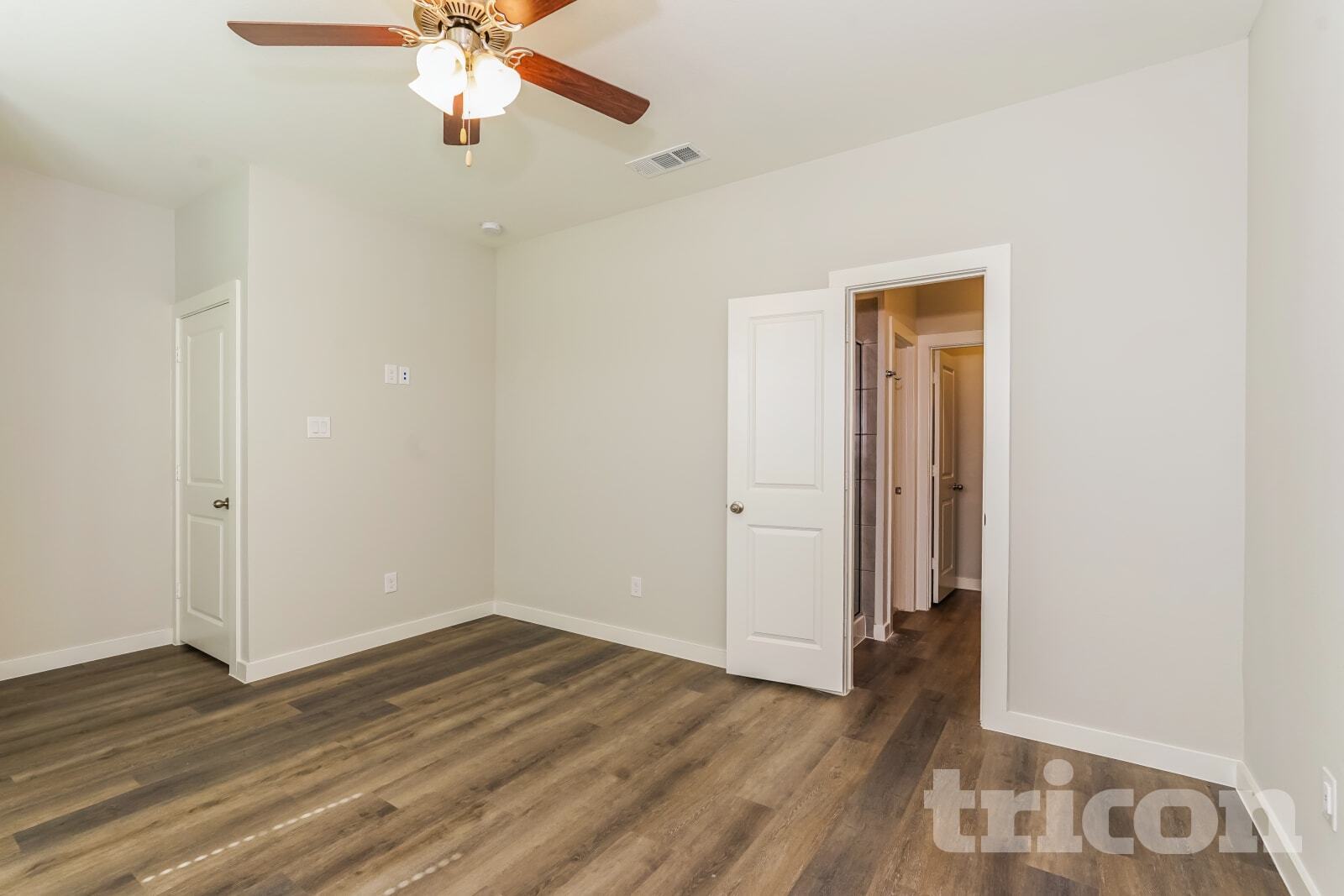 Building Photo - 2532 Dulaney Dr