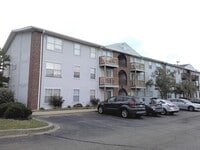 Building Photo - 261 Simpson Ave