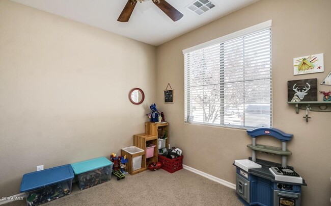 Building Photo - 14543 W Port Royale Ln