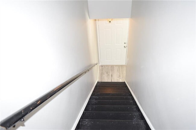 Building Photo - 12773 Woodside Ln