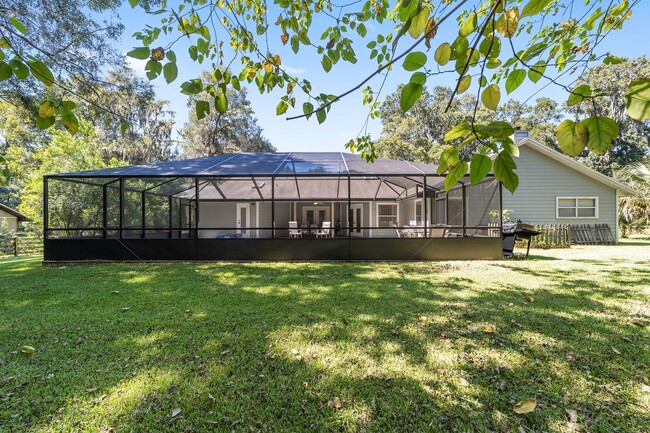 Building Photo - Shadow Woods Pool Home