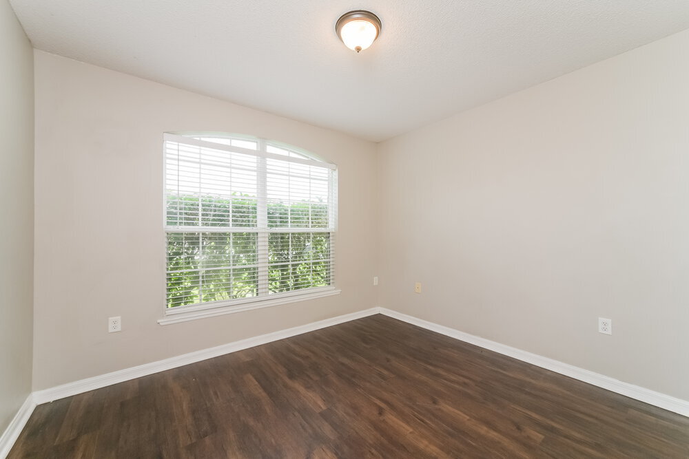 Building Photo - 5470 Silver Thistle Ln