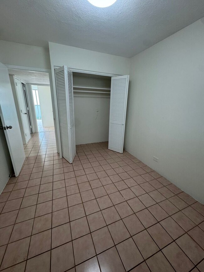 Building Photo - PET FRIENDLY 3 Bed, 1 Bath, 1 parking ELEC...