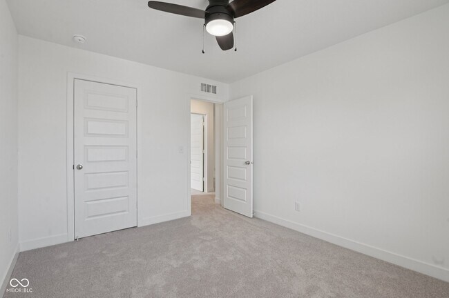 Building Photo - 15480 Postman Rd