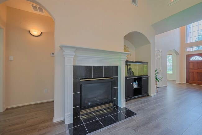 Building Photo - 3630 Shady Grove Dr