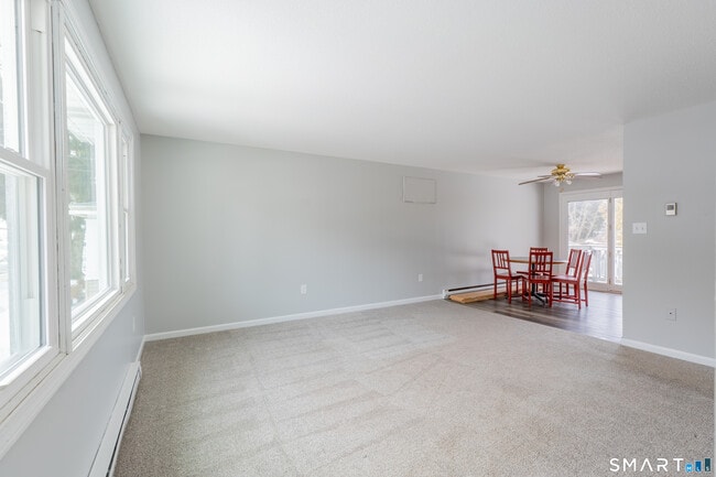 Building Photo - 28 Orient St