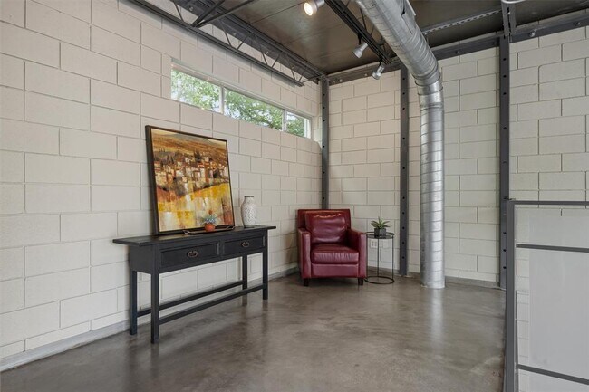 Building Photo - 4801 S Congress Ave