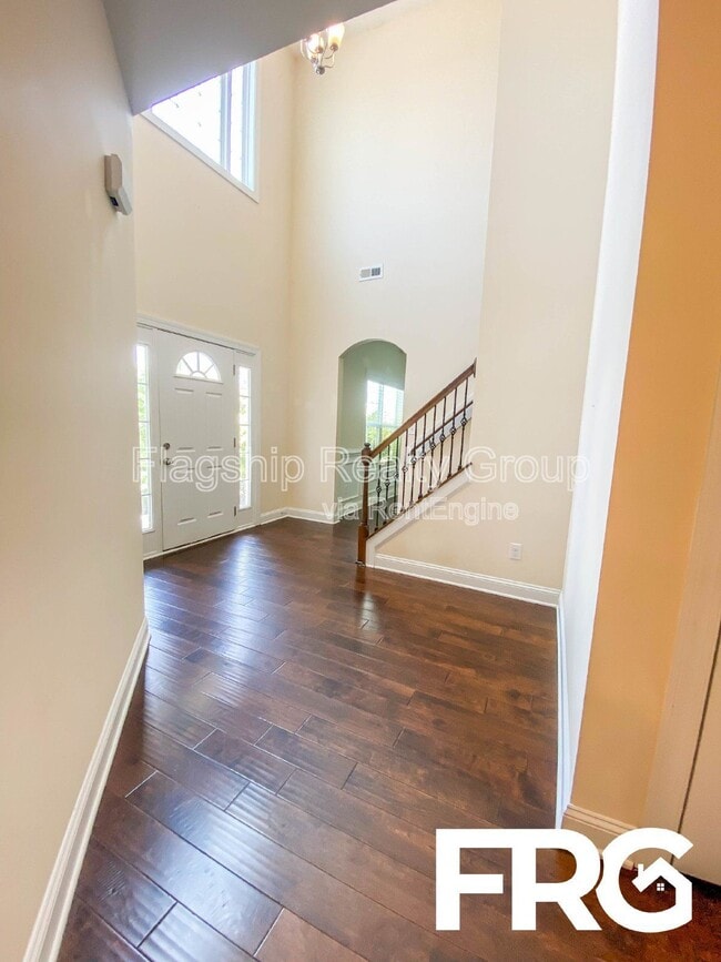Building Photo - 112 Quail Hollow Dr