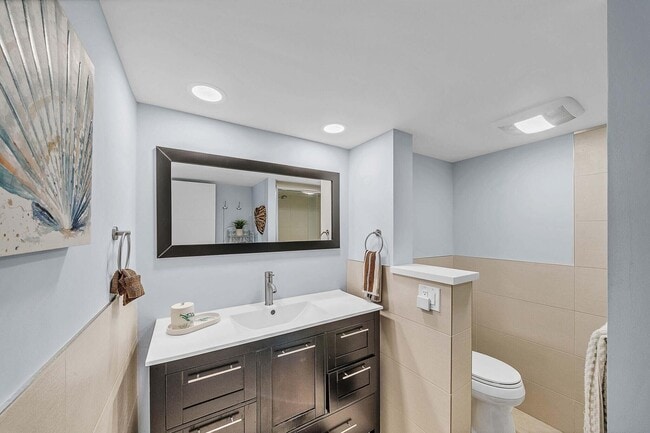 Building Photo - 1111 S Ocean Blvd