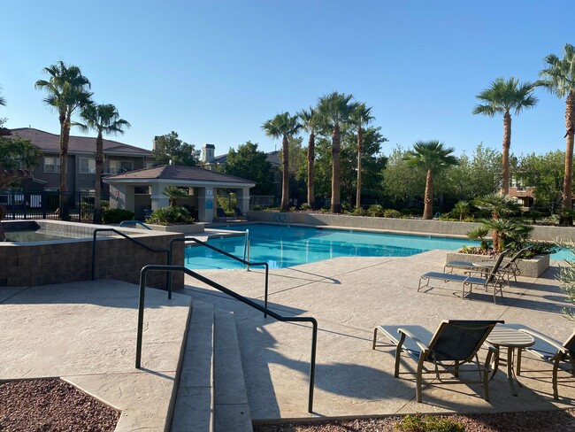 Building Photo - Summerlin!!! Gated!! Downstairs unit!! Tan...