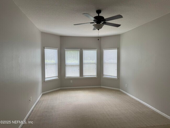Building Photo - 246 Princess Dr