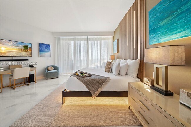 Building Photo - 2201 Collins Ave