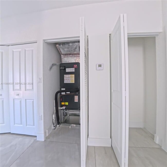 Building Photo - 1374 NW 1st St