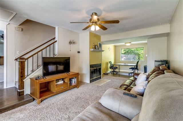 Building Photo - 637 Cambridge Dr
