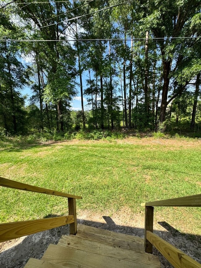 Building Photo - Available NOW -505 Tank hill Unit 2