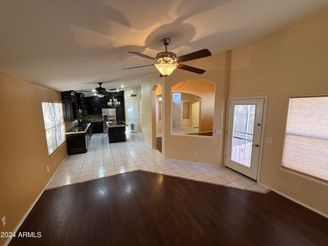 Building Photo - 9641 E Onza Ave
