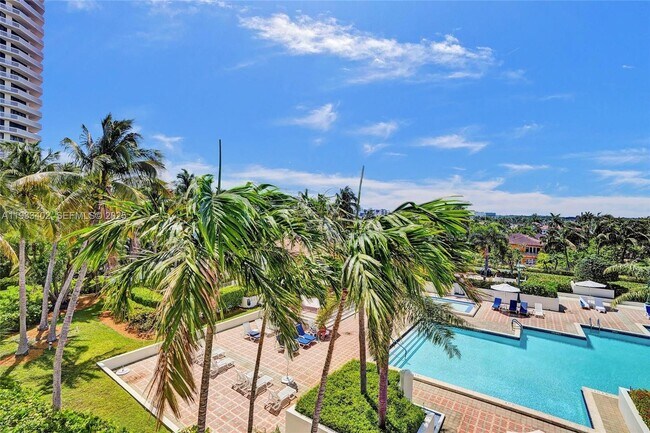 Building Photo - 1000 E Island Blvd