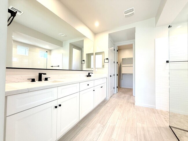 Building Photo - Brand New home in Jasper!