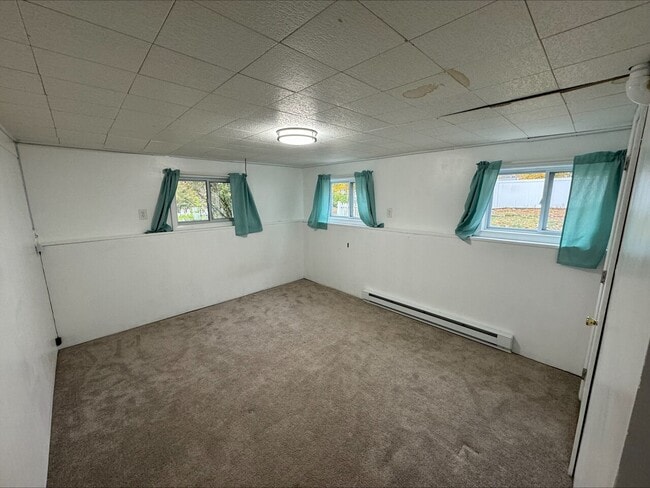 Building Photo - Sheppard Lane House