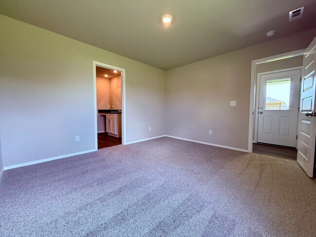 Building Photo - ***2508 E. Jan Street***
