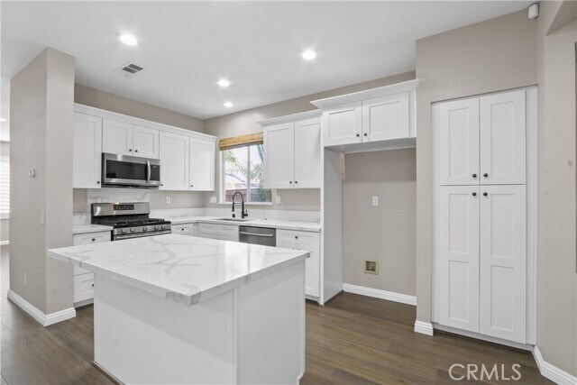 Building Photo - 16171 Woodrow Ct
